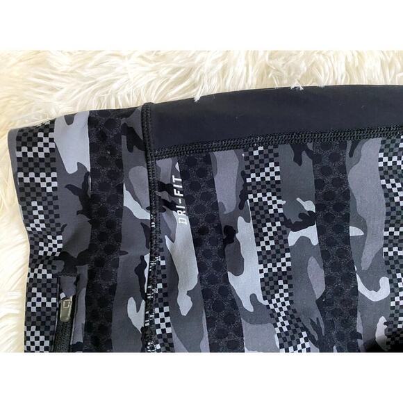 NIKE Running Dri Fit Leggings - Size Small - Picture 5 of 8